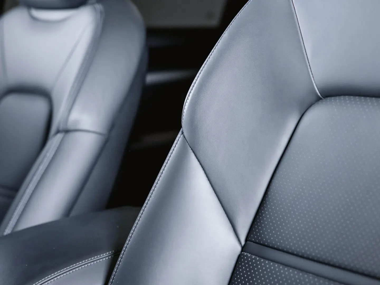 Cayenne Coupé Luftfederung Head-Up InnoDrive