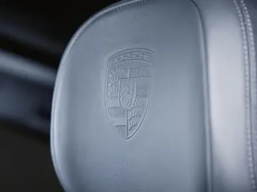 Cayenne Coupé Luftfederung Head-Up InnoDrive