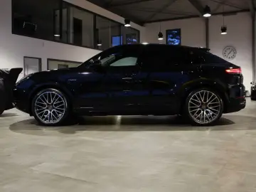 CAYENNE COUPE E-HYBRID  SPORT-DESIGN  22  VOLL!