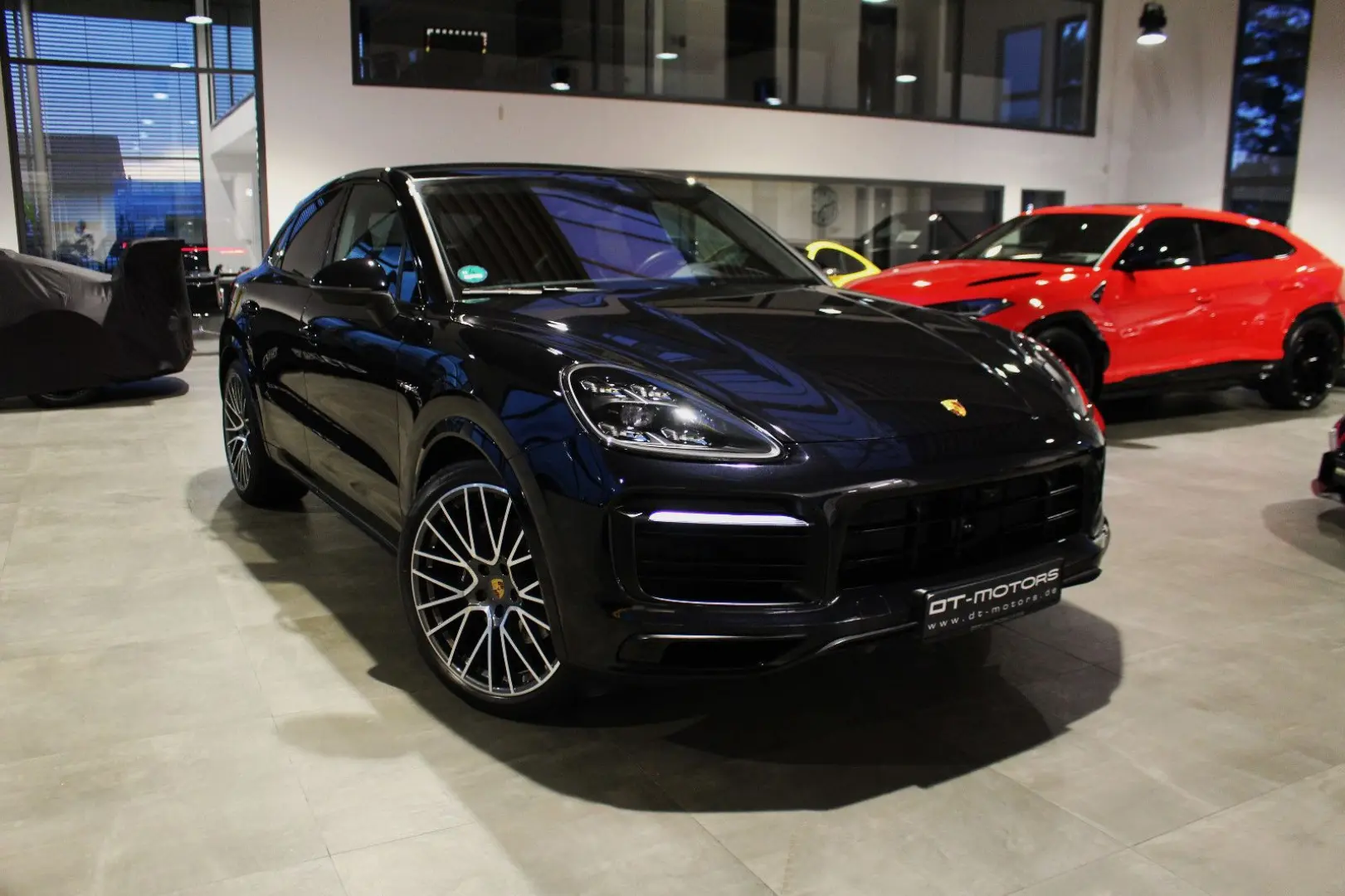 CAYENNE COUPE E-HYBRID  SPORT-DESIGN  22  VOLL!