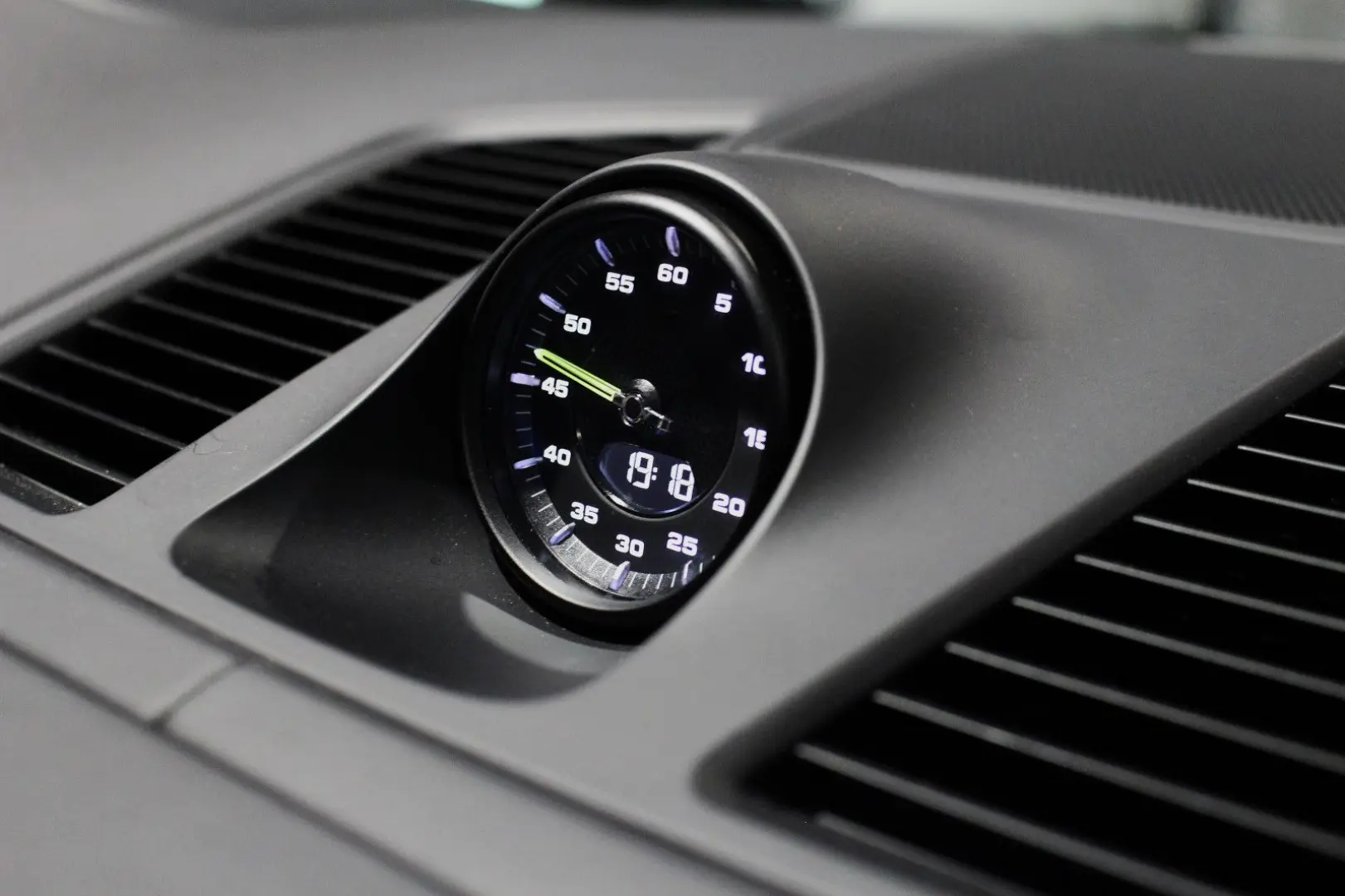 CAYENNE COUPE E-HYBRID  SPORT-DESIGN  22  VOLL!