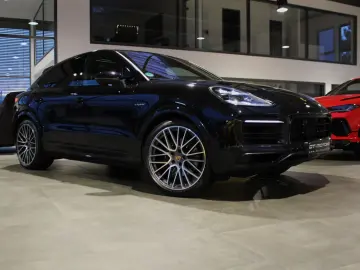 CAYENNE COUPE E-HYBRID  SPORT-DESIGN  22  VOLL!