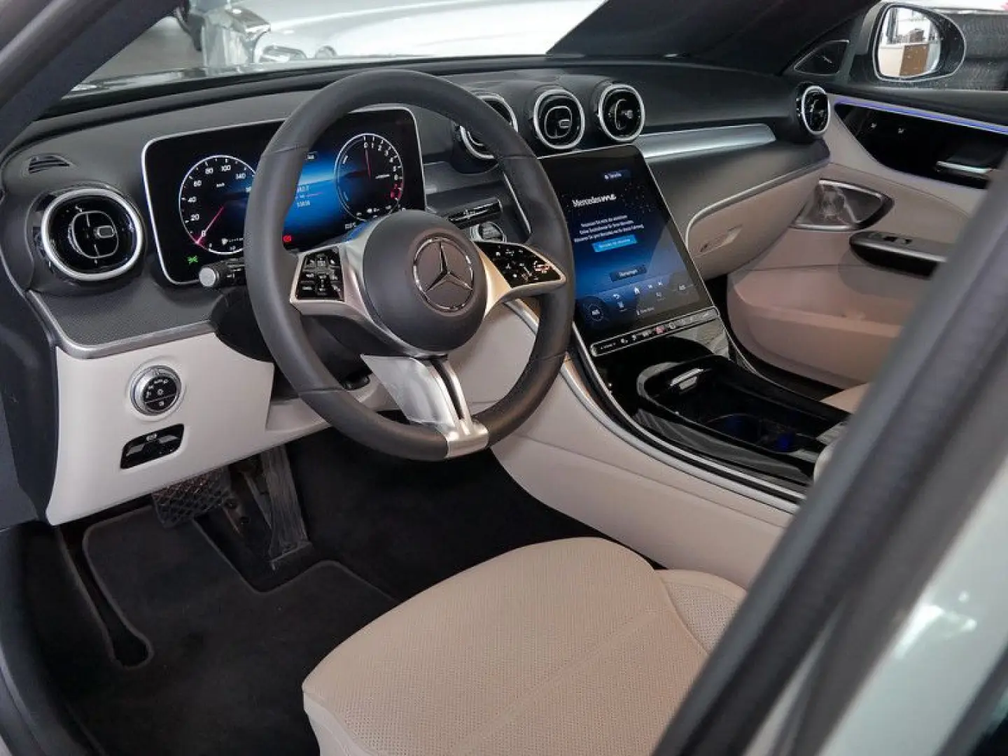 C 400 e 4M BURM AVANTGARDE DISTR SPUR PANO AHK