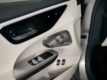 C 400 e 4M BURM AVANTGARDE DISTR SPUR PANO AHK