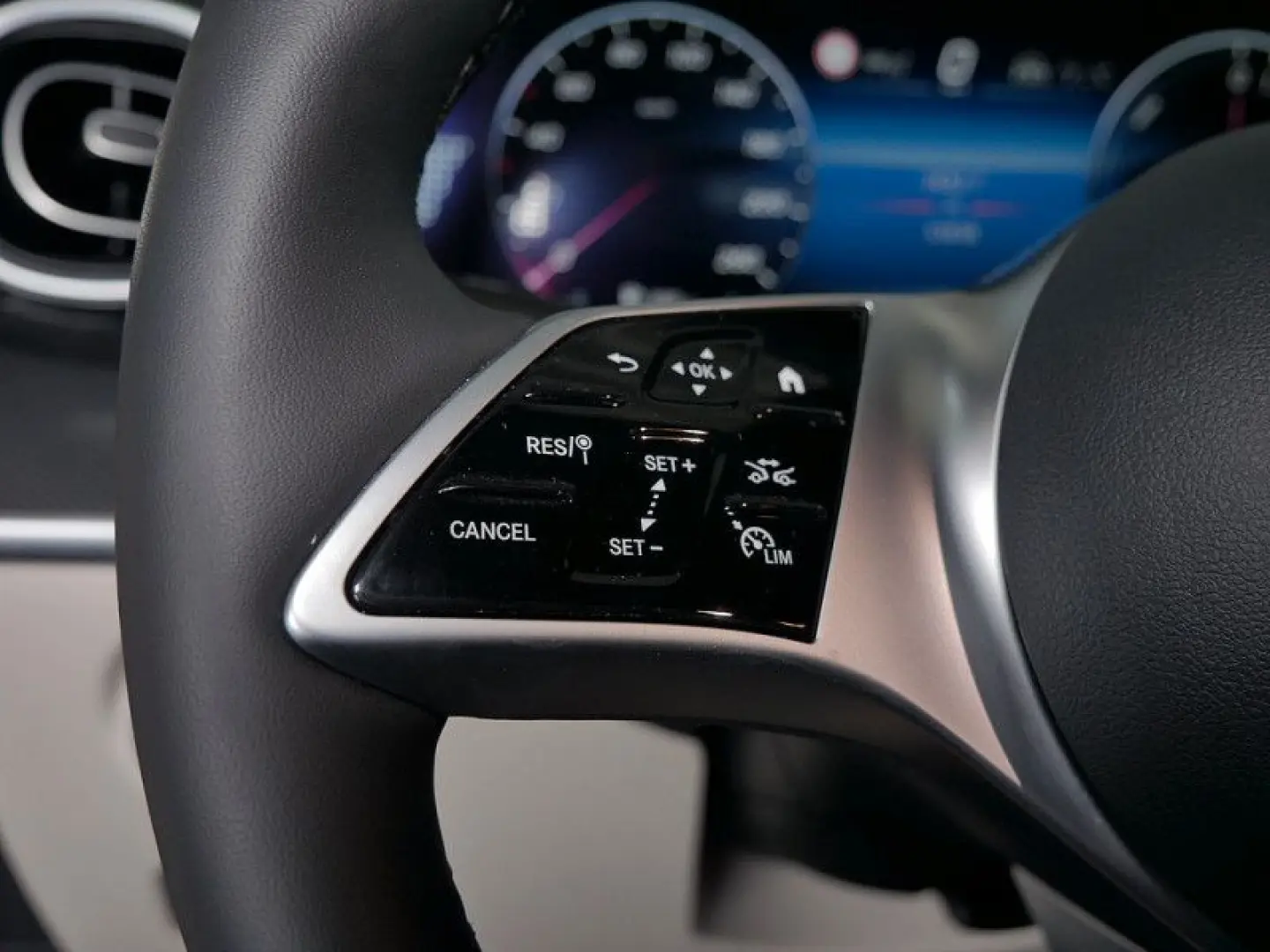 C 400 e 4M BURM AVANTGARDE DISTR SPUR PANO AHK