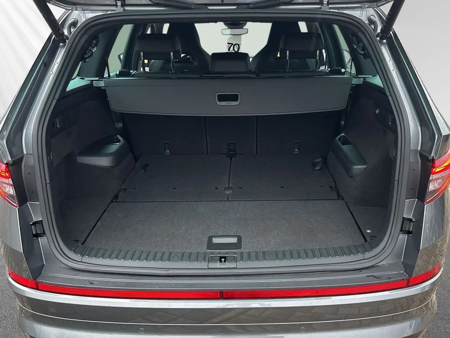 Kodiaq  RS 2 0 TSI DSG 4x4 7.SITZER RÜCK.KAM AHK