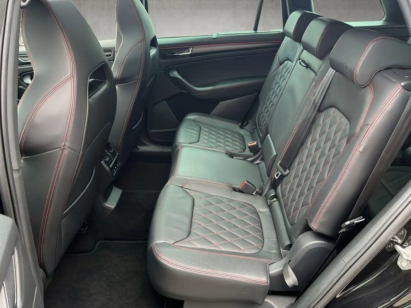 Kodiaq RS 4x4 2.0 TSI LEDER PANO AHK VC STANDHZ.