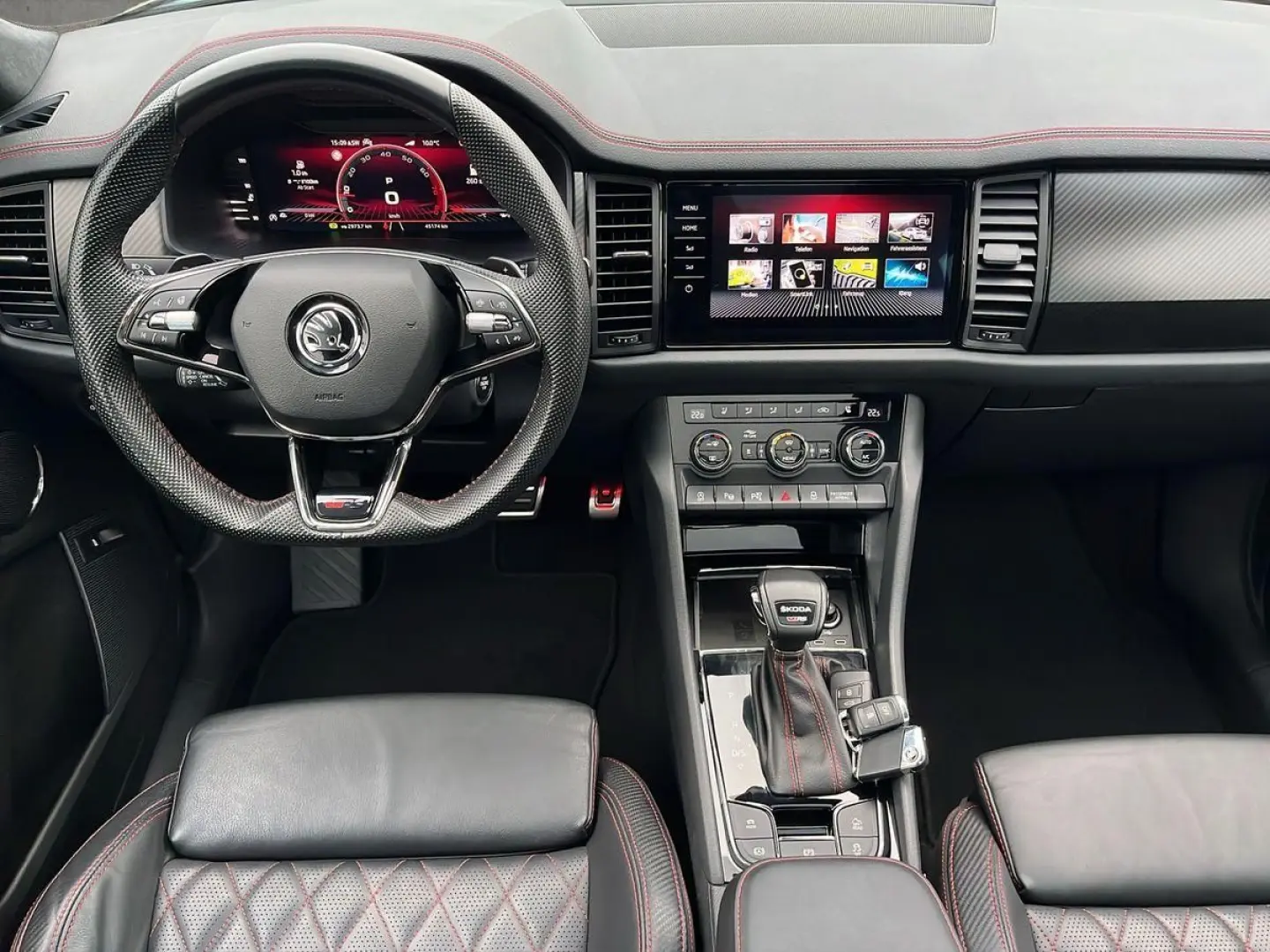 Kodiaq RS 4x4 2.0 TSI LEDER PANO AHK VC STANDHZ.