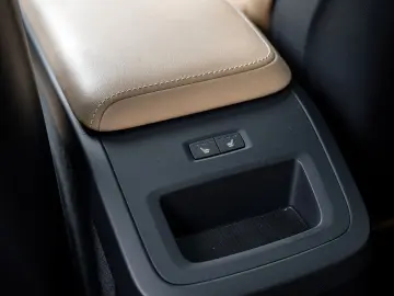 XC60 T8 AWD Ultra Dark