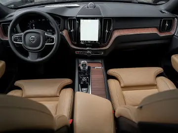 XC60 T8 AWD Ultra Dark