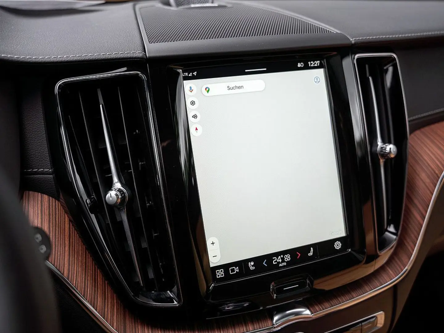 XC60 T8 AWD Ultra Dark