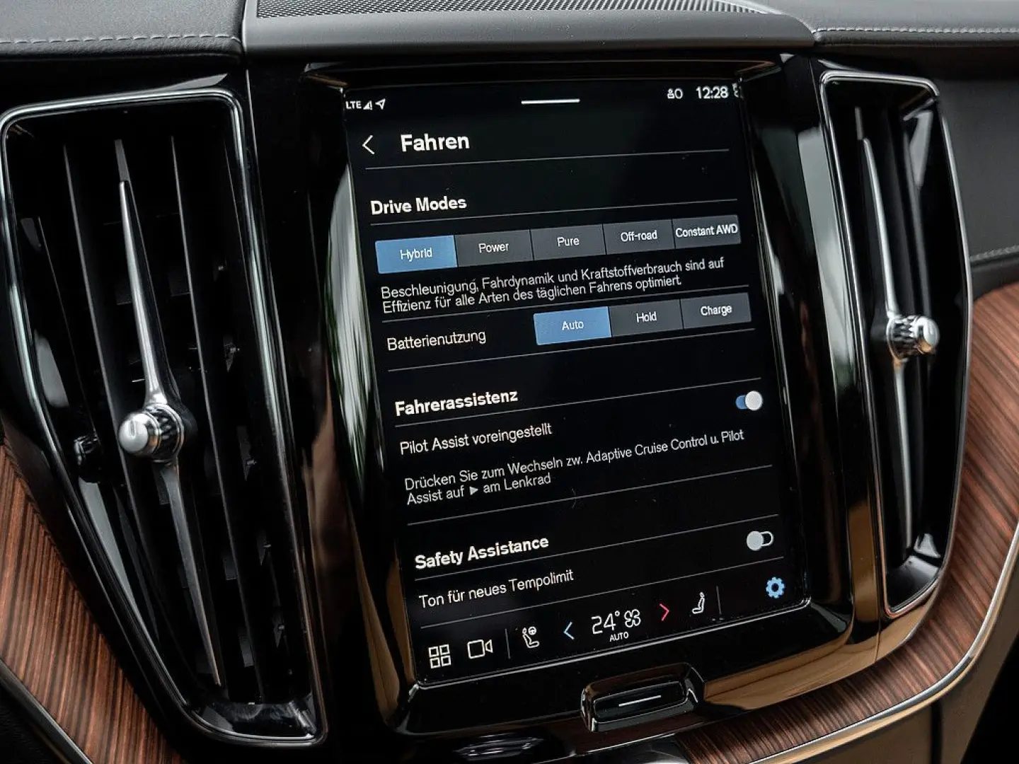 XC60 T8 AWD Ultra Dark