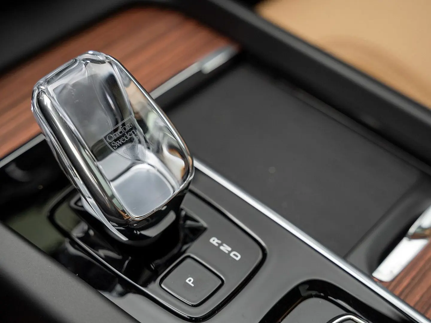 XC60 T8 AWD Ultra Dark