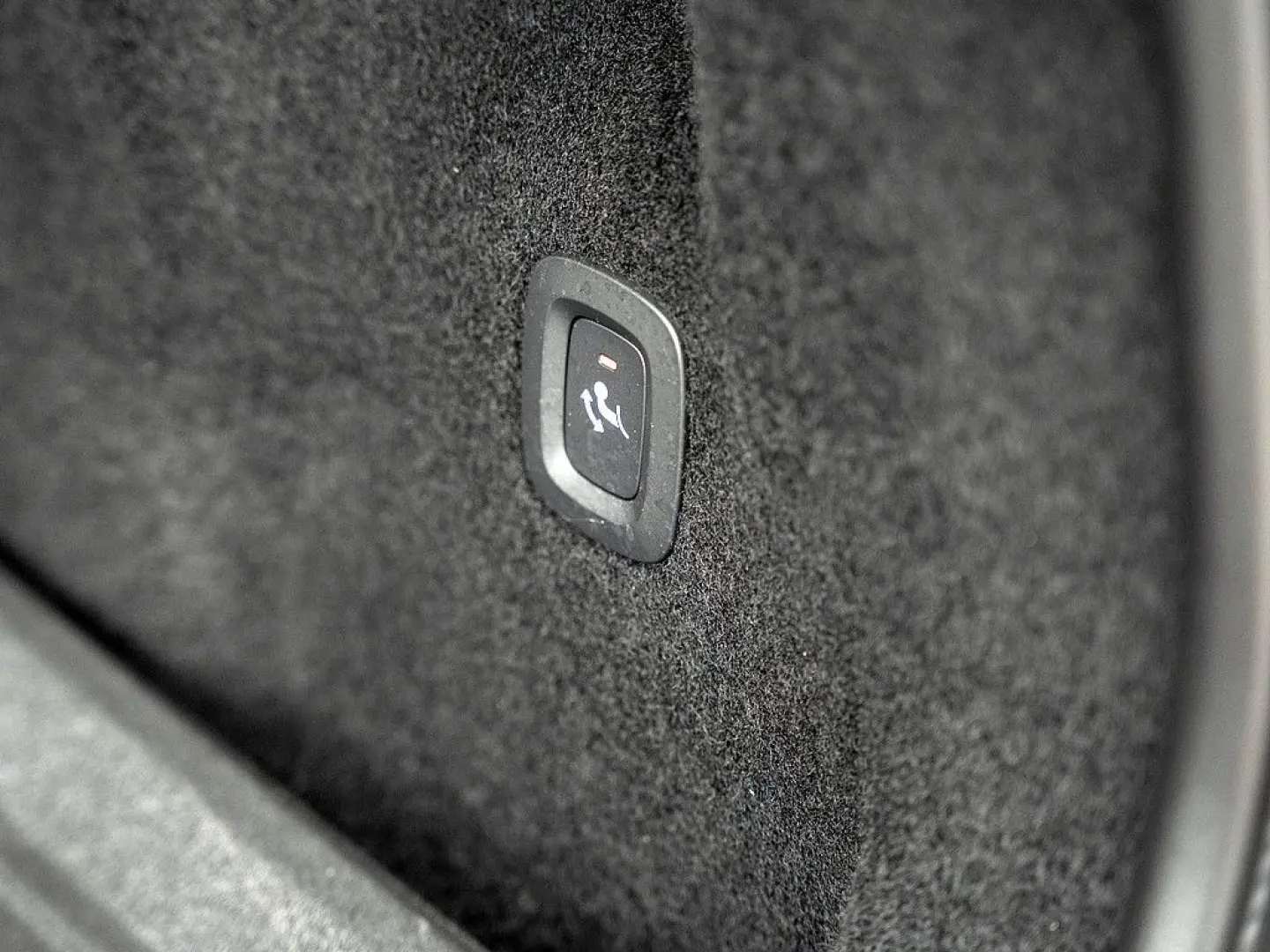 XC60 T8 AWD Ultra Dark