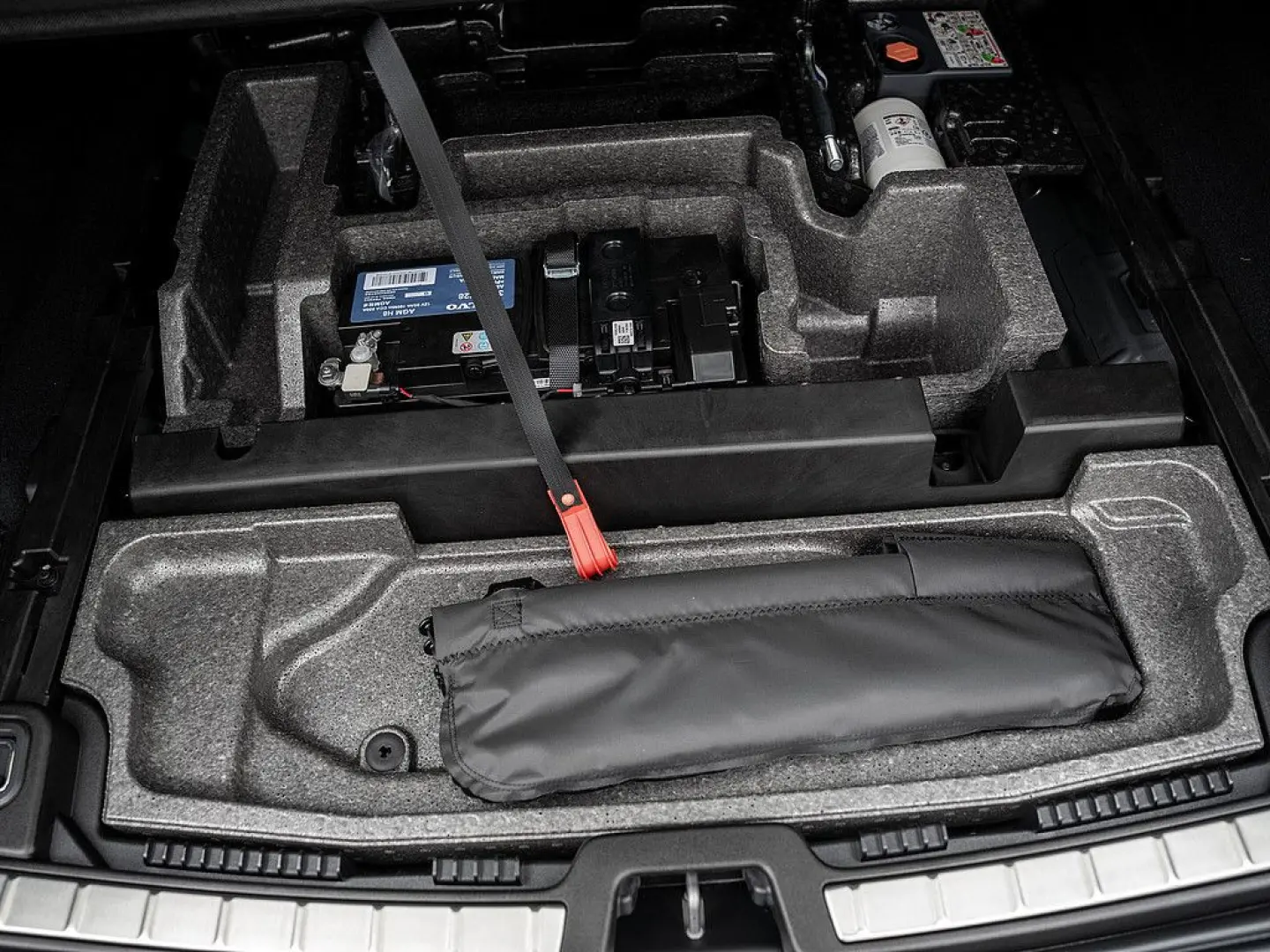 XC60 T8 AWD Ultra Dark