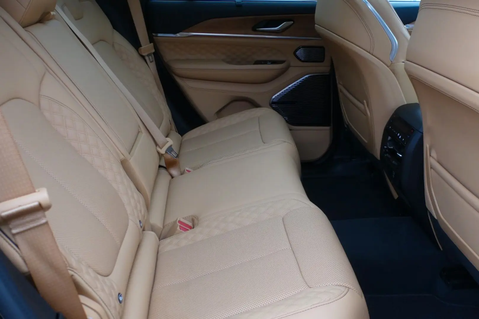 Grand Cherokee Summit Reserve Plug-In-Hybrid 4xe