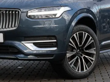 XC90 Ultra Bright Recharge Plug-In Hybrid AWD