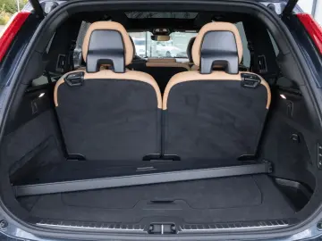 XC90 Ultra Bright Recharge Plug-In Hybrid AWD