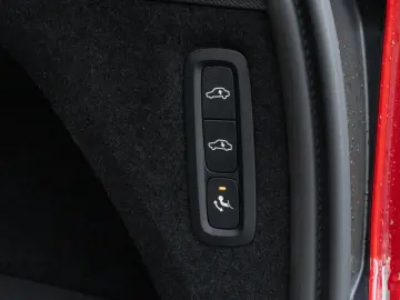 XC90 Ultra Bright Recharge Plug-In Hybrid AWD