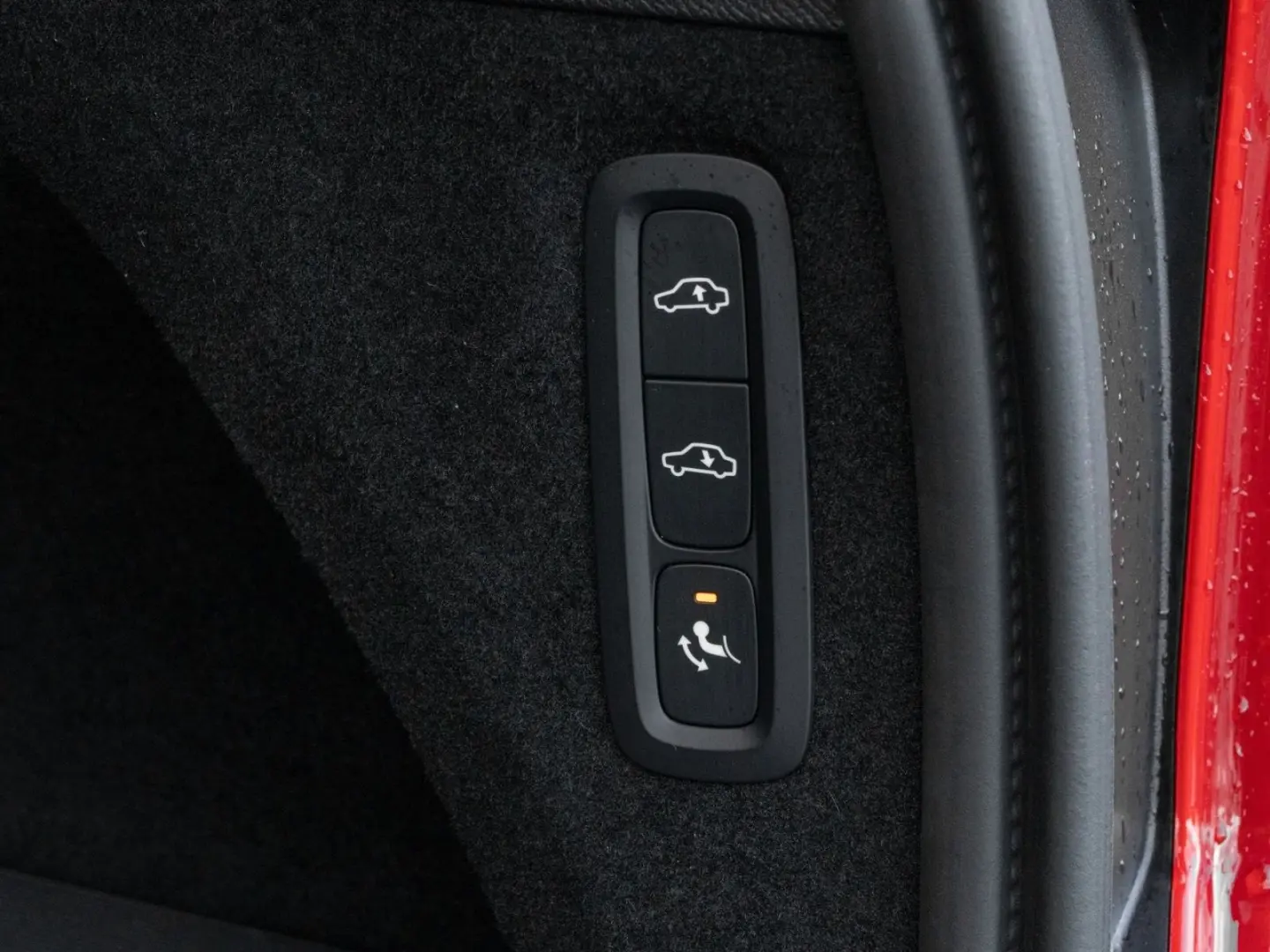 XC90 Ultra Bright Recharge Plug-In Hybrid AWD