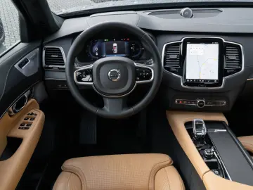 XC90 Ultra Bright Recharge Plug-In Hybrid AWD