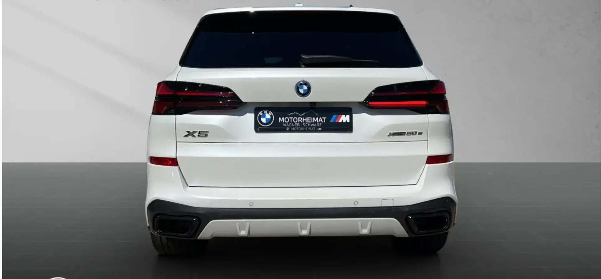 X5 xDrive50e M Sport Pro 22  Skyl. Carbon B&W