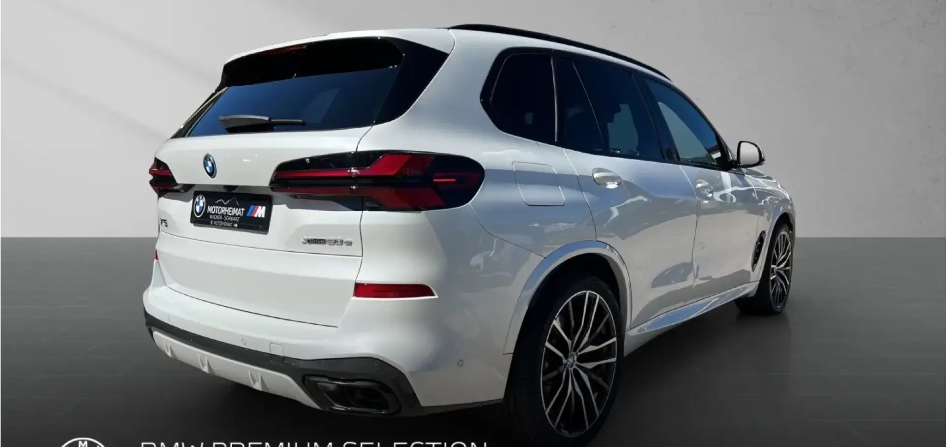 X5 xDrive50e M Sport Pro 22  Skyl. Carbon B&W