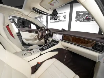 Panamera Turbo S E-Hybrid 1.Hd Traumausstattung