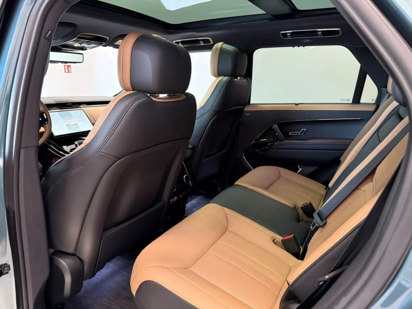 Range Rover Sport P460e Dynamic HSE MASSAGE PANO