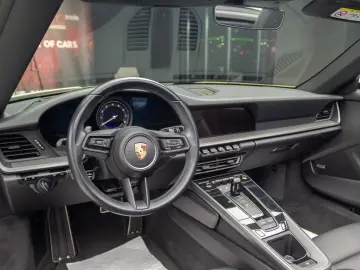 Porsche 911 Carrera Cabriolet (PDK)