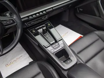 Porsche 911 Carrera Cabriolet (PDK)