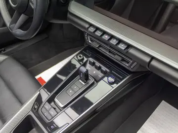 Porsche 911 Carrera Cabriolet (PDK)