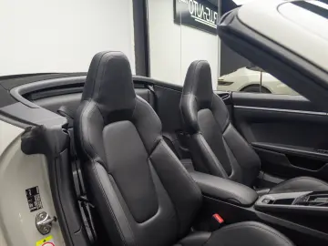 Porsche 911 Carrera Cabriolet (PDK)