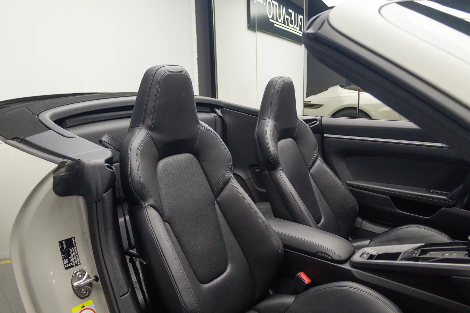 Porsche 911 Carrera Cabriolet (PDK)