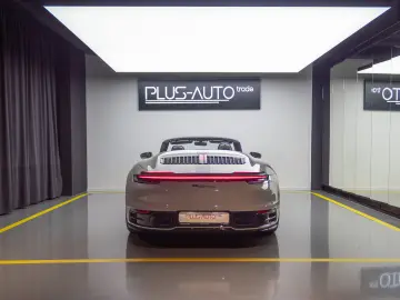 Porsche 911 Carrera Cabriolet (PDK)