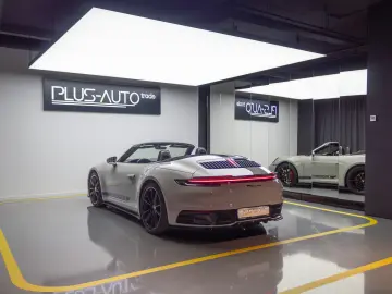 Porsche 911 Carrera Cabriolet (PDK)