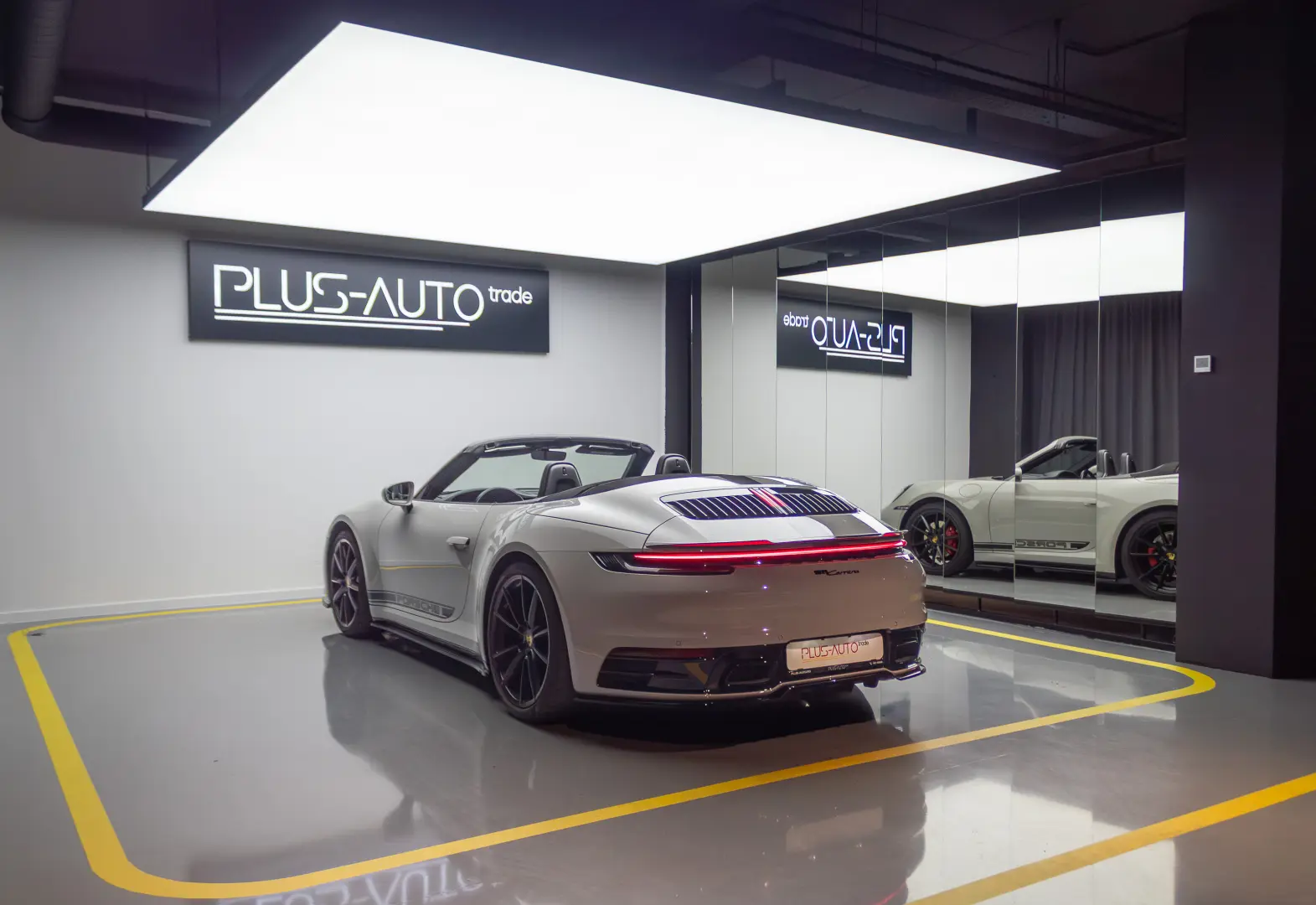 Porsche 911 Carrera Cabriolet (PDK)