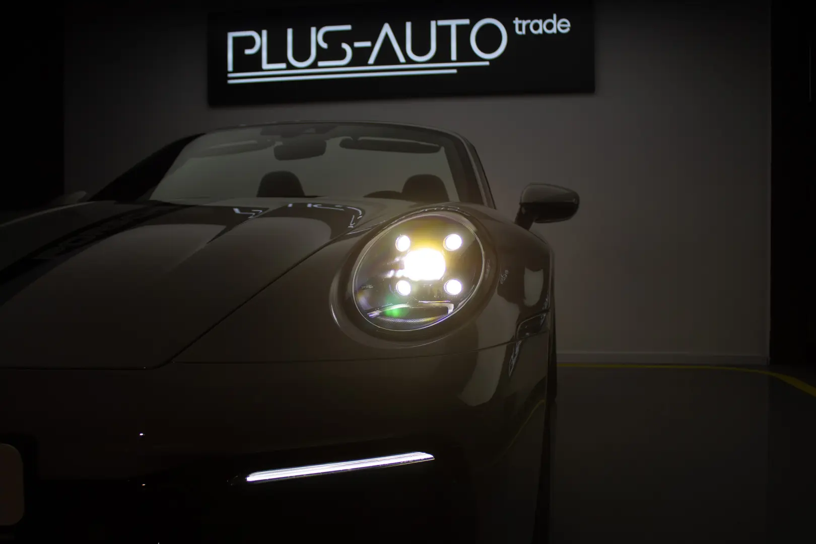 Porsche 911 Carrera Cabriolet (PDK)