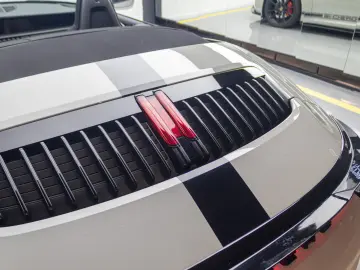 Porsche 911 Carrera Cabriolet (PDK)