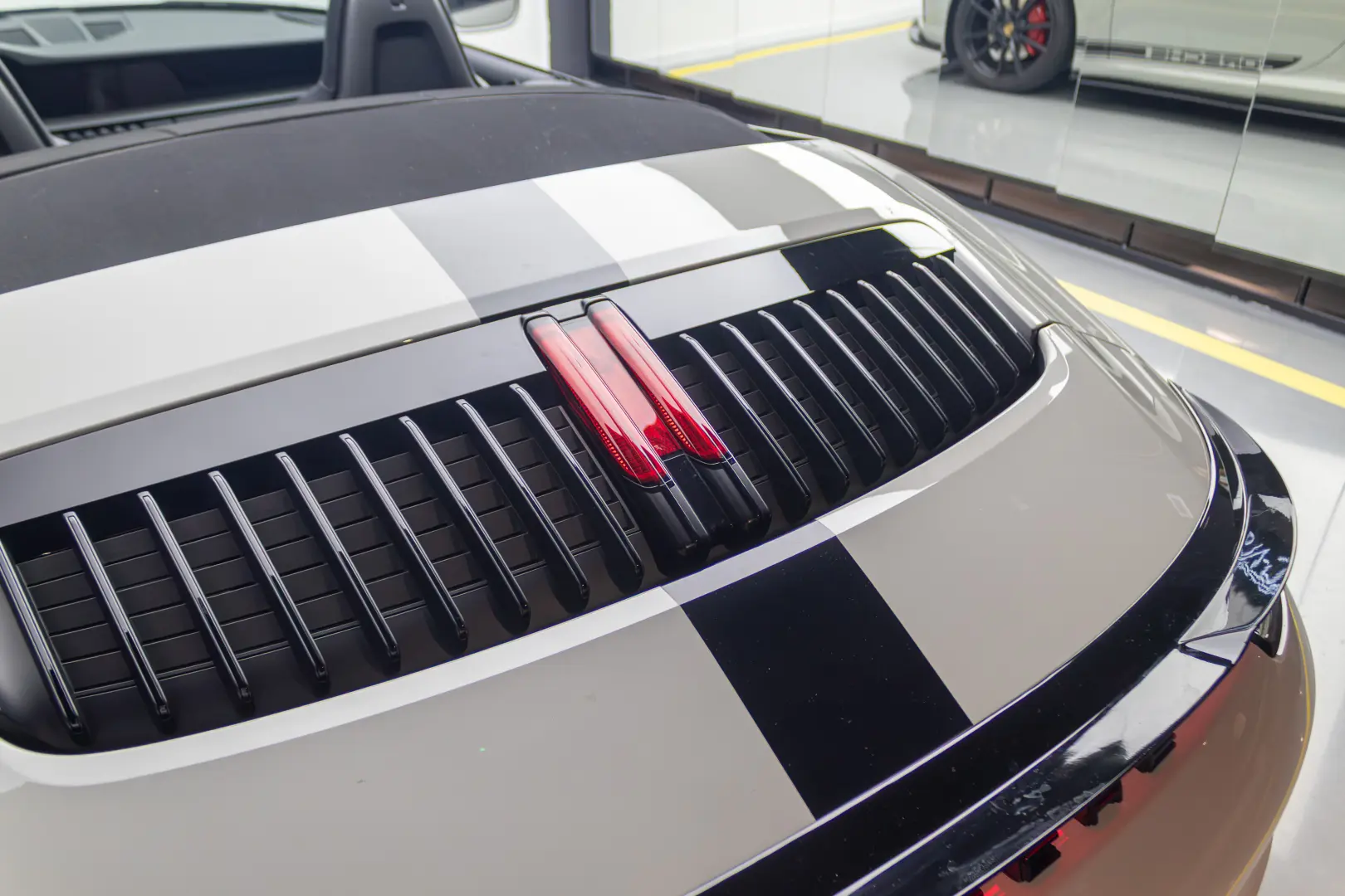 Porsche 911 Carrera Cabriolet (PDK)