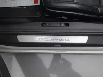 Porsche 911 Carrera Cabriolet (PDK)