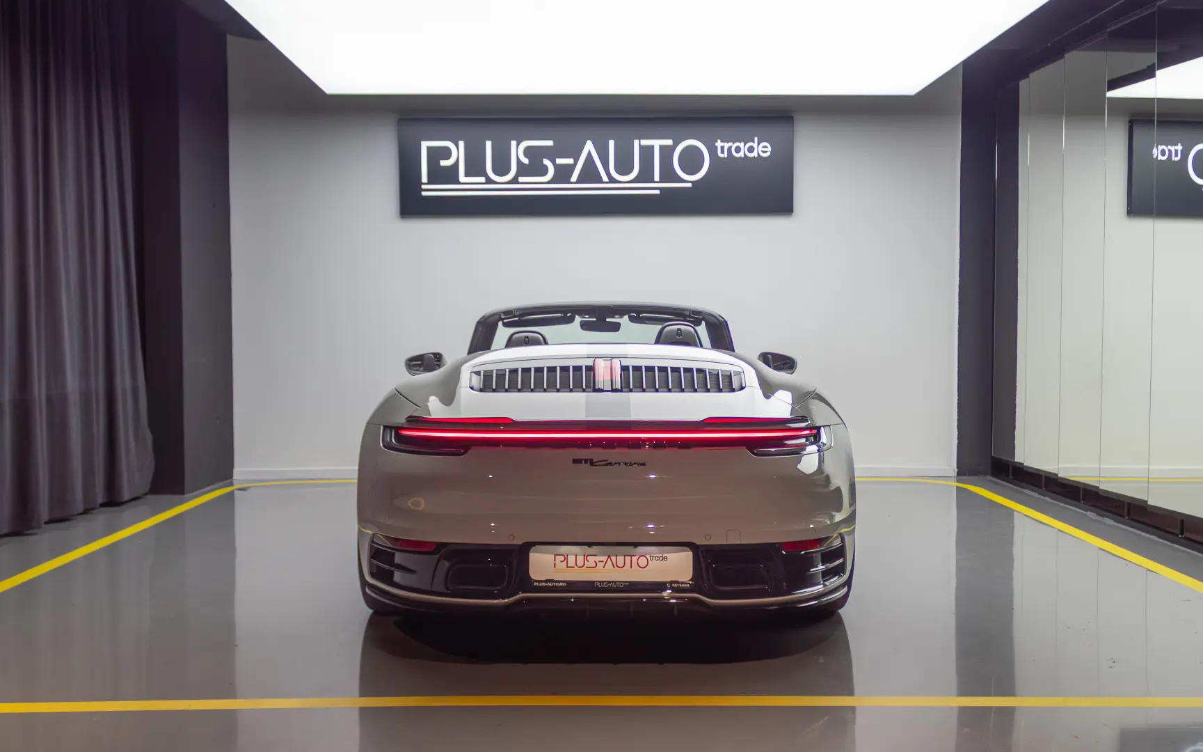 Porsche 911 Carrera Cabriolet (PDK)