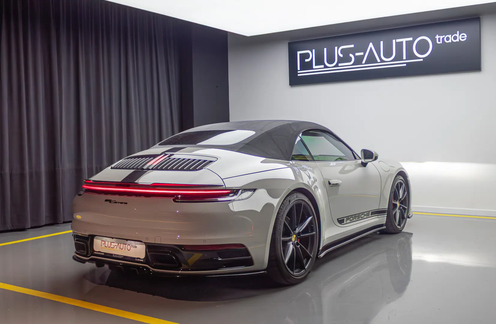 Porsche 911 Carrera Cabriolet (PDK)