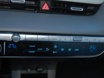 IONIQ 5 77 4 kWh Allradantrieb Unique Assistpak