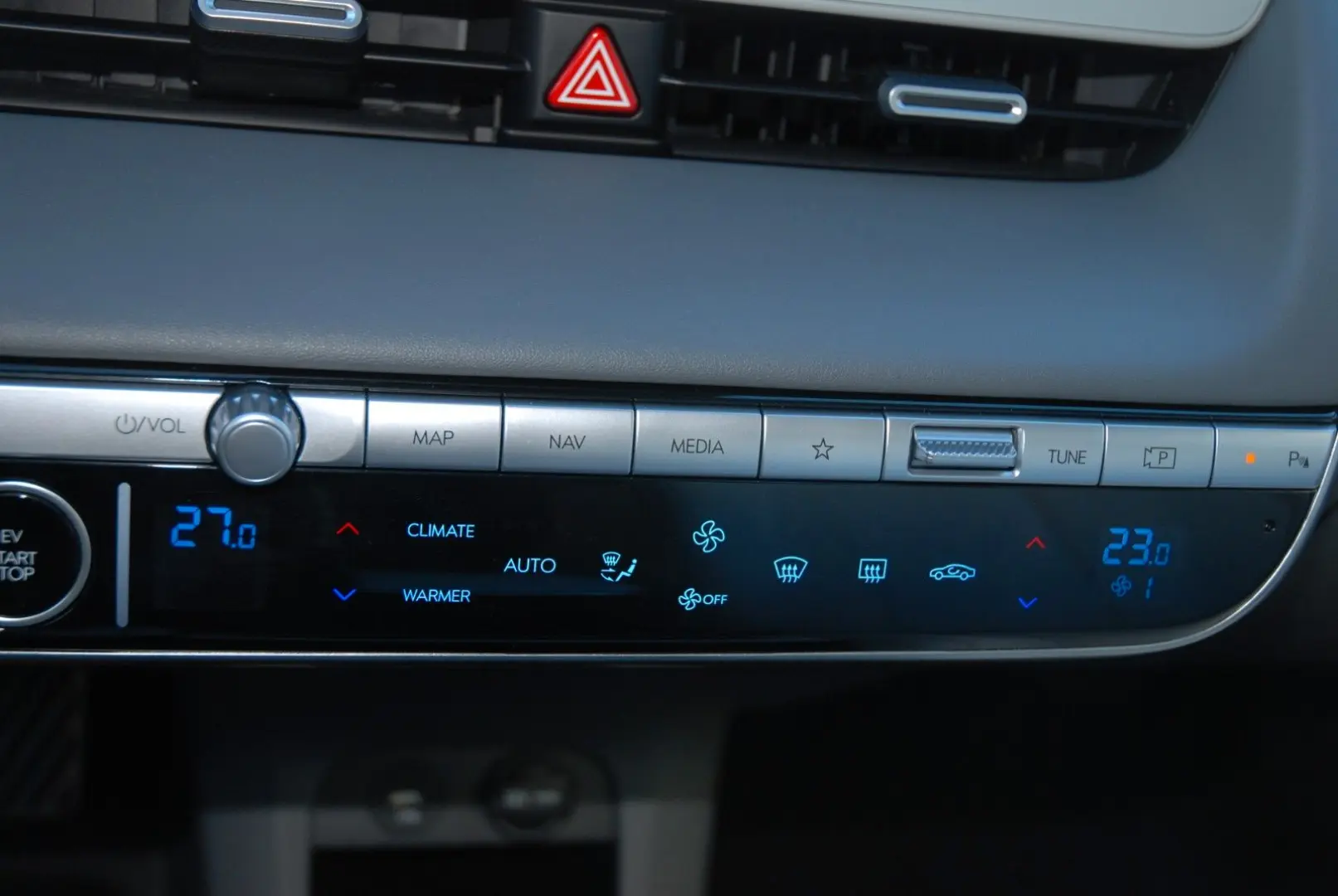 IONIQ 5 77 4 kWh Allradantrieb Unique Assistpak