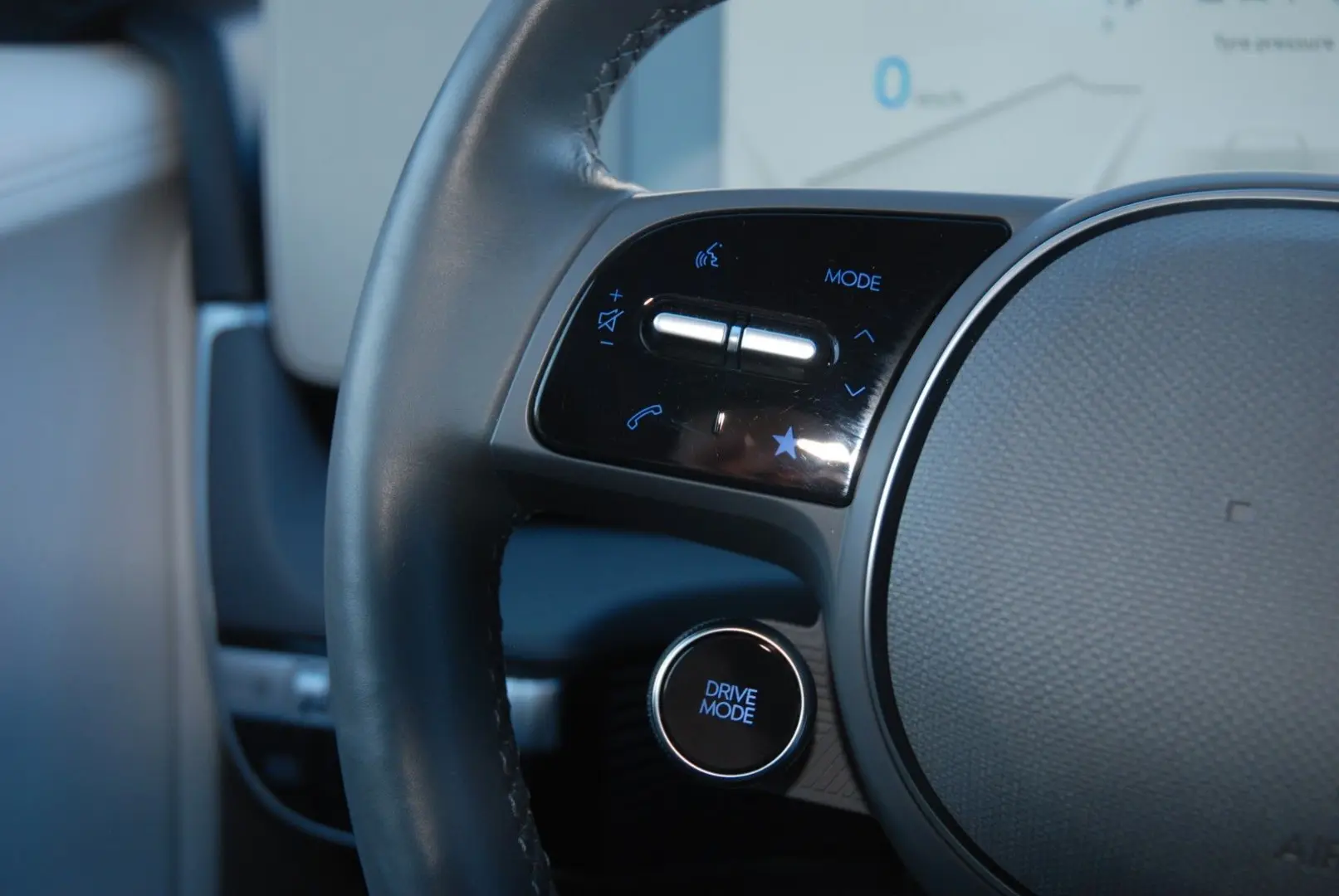 IONIQ 5 77 4 kWh Allradantrieb Unique Assistpak