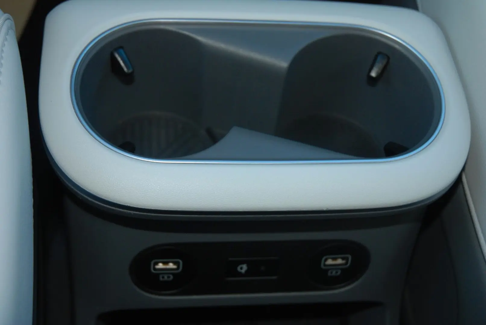 IONIQ 5 77 4 kWh Allradantrieb Unique Assistpak