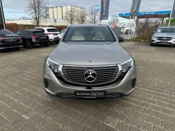 EQC 400 4M DISTR Sitzklima Memory HeadUp MBeam