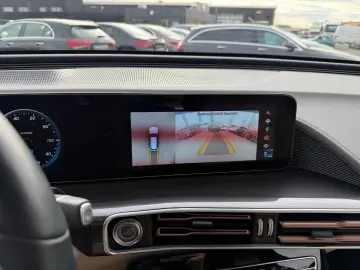 EQC 400 4M DISTR Sitzklima Memory HeadUp MBeam