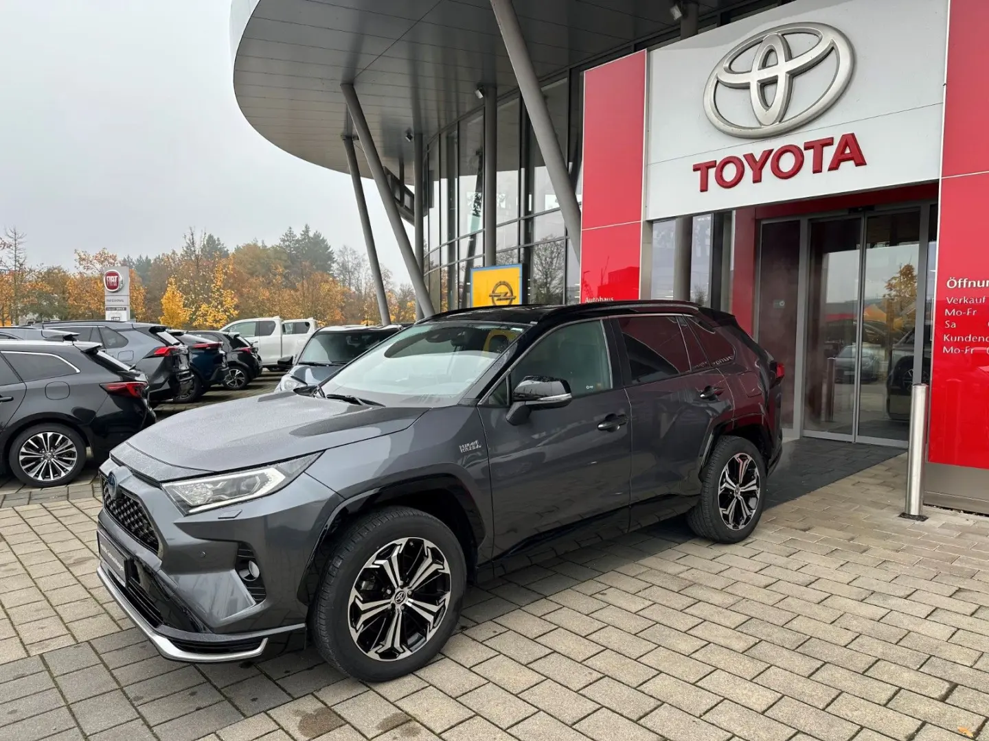 RAV4 Plug-in Hybrid 4x4  LEDER  360  HUD AHK JBL